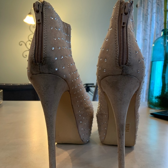 Gorgeous Rhinestone Tan High Heels 👠 - Picture 5 of 7
